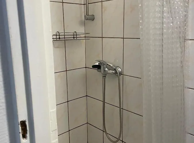 Проживание в семье Goscinne Juliusz